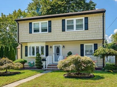 27 Cleveland Ave, East Brunswick, NJ, 08816