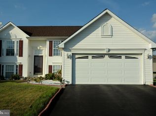 15 Surrey Dr, New Castle, DE 19720