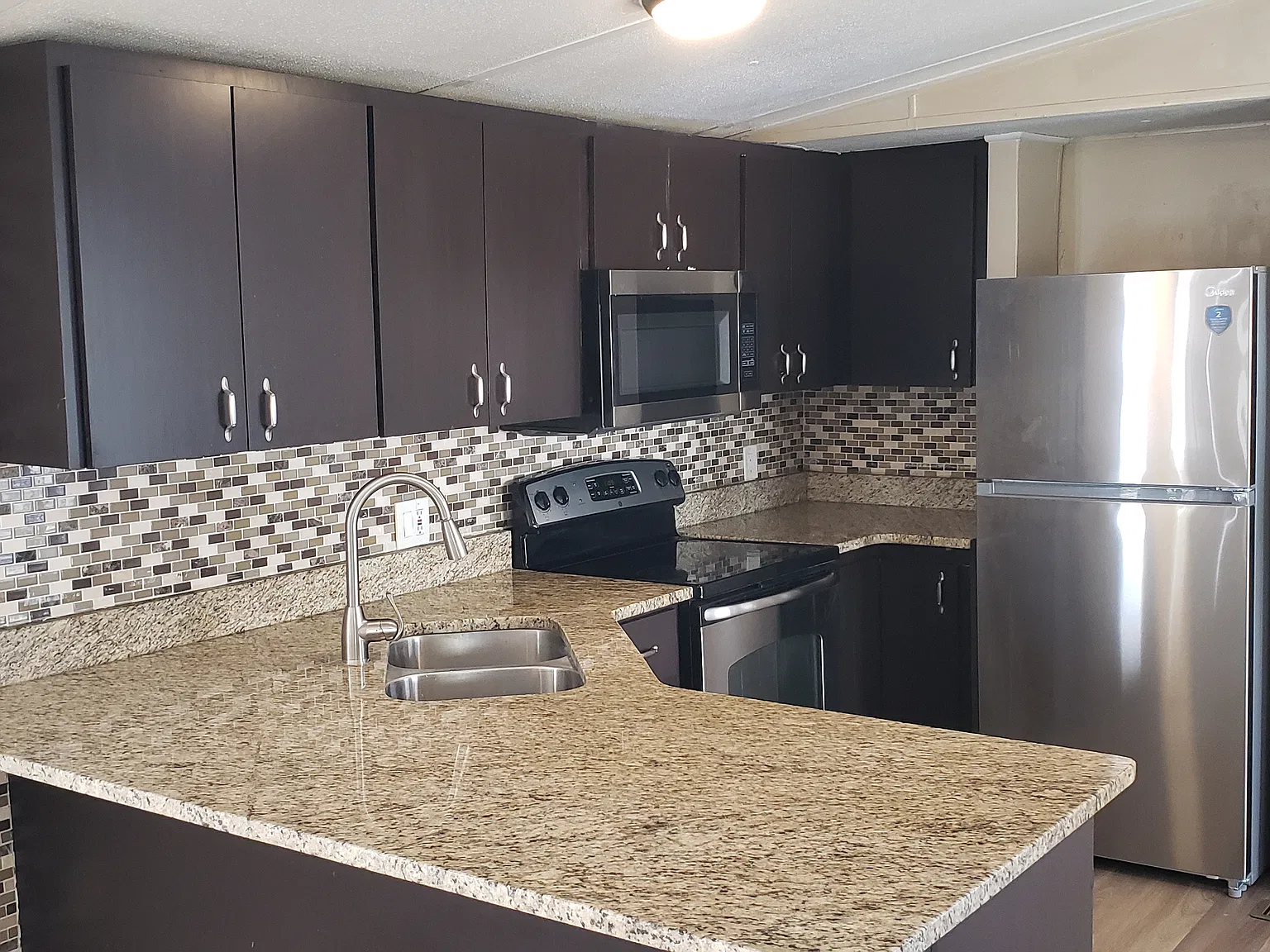 9022 Kiowa Dr — Photo 2