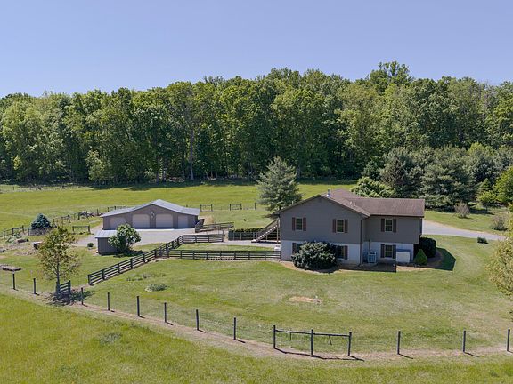 2nd image of 181 Windy Mile Ln