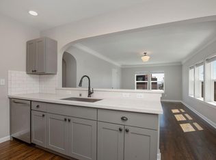 1404 3rd Ave N APT 5, Seattle, WA 98109
