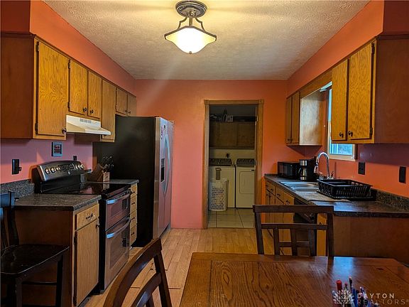 3rd image of 210 Berschet Dr