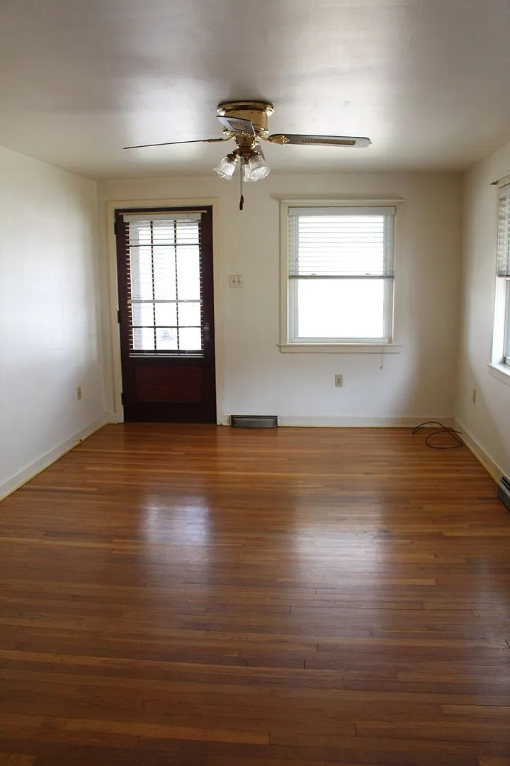 Single Family Home in Codorus Township — Photo 3