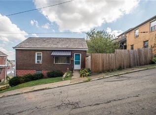 817 Fulton Pl, Mt Oliver, PA 15210