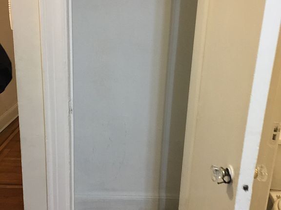 5th image of 4315 44th St APT A2