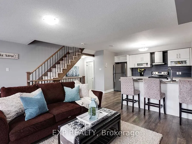 9 Pallock Hill Way — Photo 3