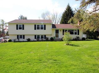 23 Green Pasture Rd, Bethel, CT 06801
