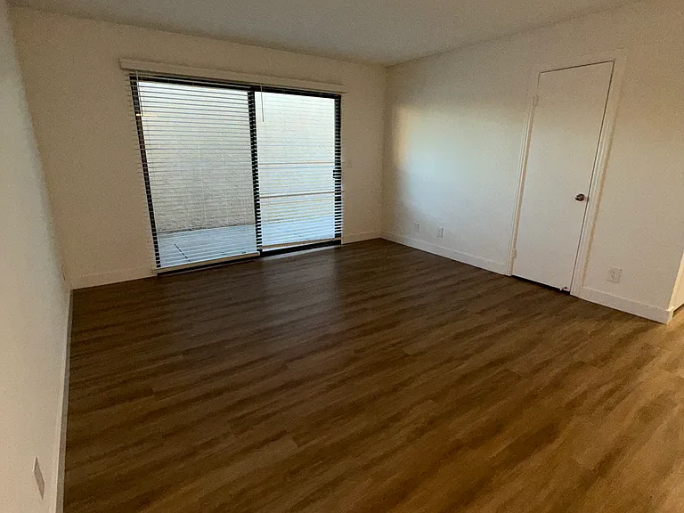 750 S Highland Ave #C — Photo 6