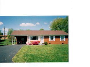 325 Wayne Dr, Hopkinsville, KY 42240