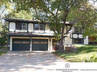 1406 Cascio Dr, Bellevue, NE 68005