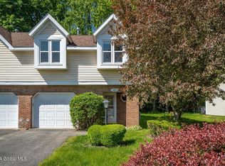 3015 Squire Blvd, Slingerlands, NY 12159