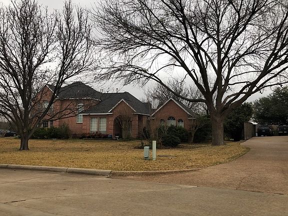 2nd image of 474 Chippendale Dr