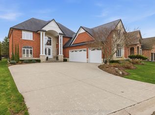 7222 Clayton Walk #2, London, ON N6P 1W1