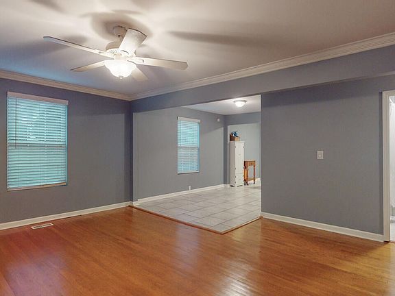 4th image of 1925 Houstonia Dr