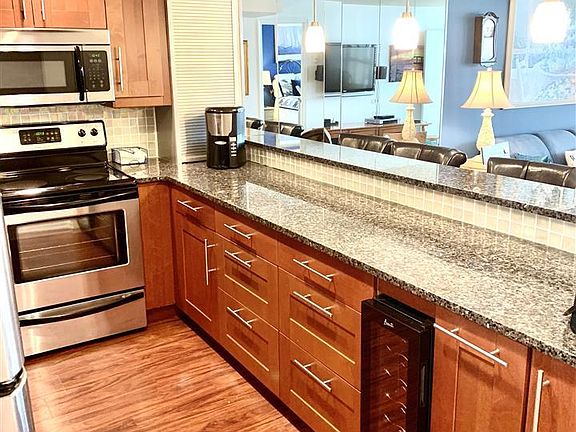 4th image of 500 Bay Ave #303N