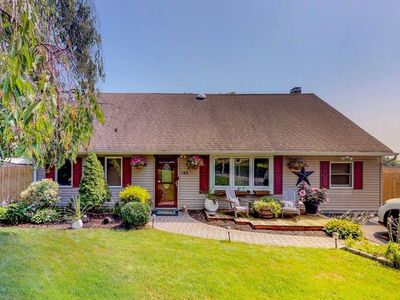 145 Rosemont Ave, Farmingville, NY, 11738