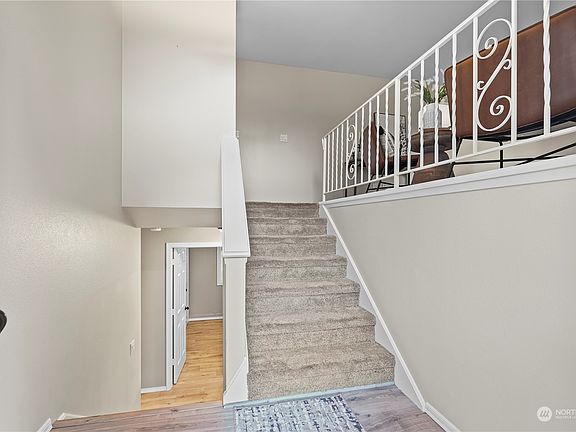 5th image of 21310 22nd Avenue E