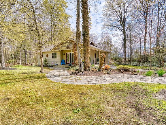 5th image of 74470 Woodland Dr