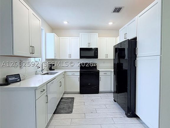3rd image of 2367 SE 11th St #2367