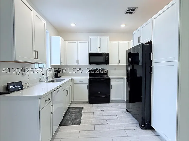 2367 SE 11th St #2367 — Photo 3