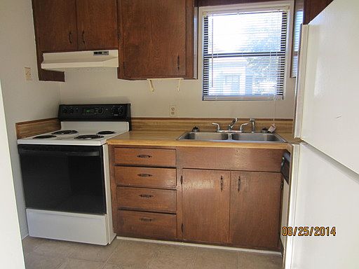 3rd image of 1609 Victory St APT A