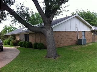 1st image of 2221 Westlake Dr