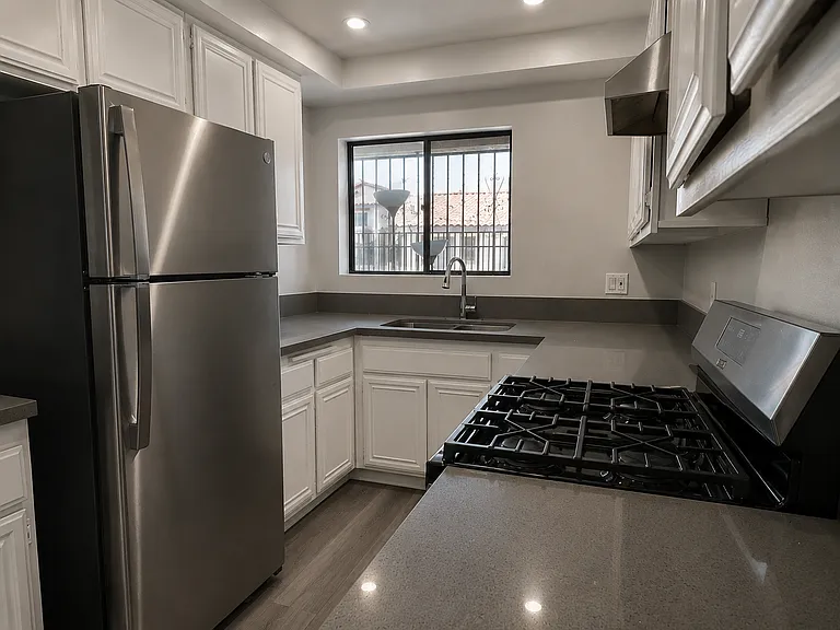 1239 W Rosecrans Ave #11 — Photo 5