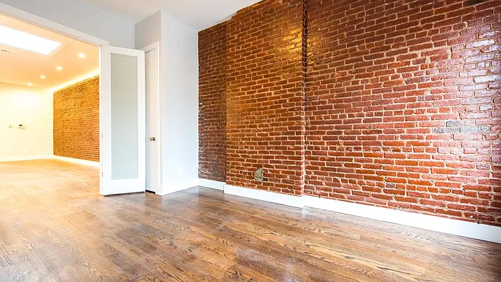 Rented by Nooklyn NYC LLC | media 27