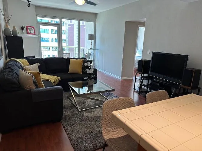 1 bed, 724 sqft, $3,495 — Photo 4