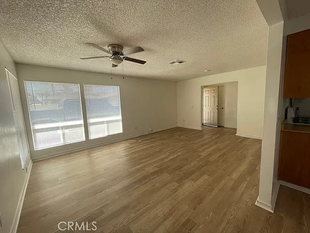 876 W Whittier Ave #878 — Photo 6