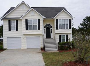 10714 Buckingham Cir, Hampton, GA 30228