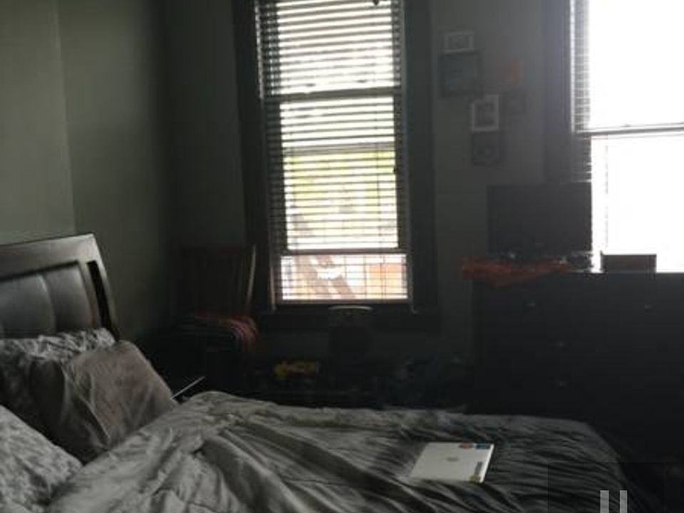 2nd image of 2430 41st St APT 2