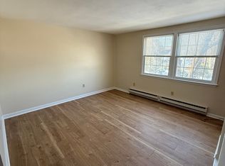 (Undisclosed Address), Deep River, CT 06417