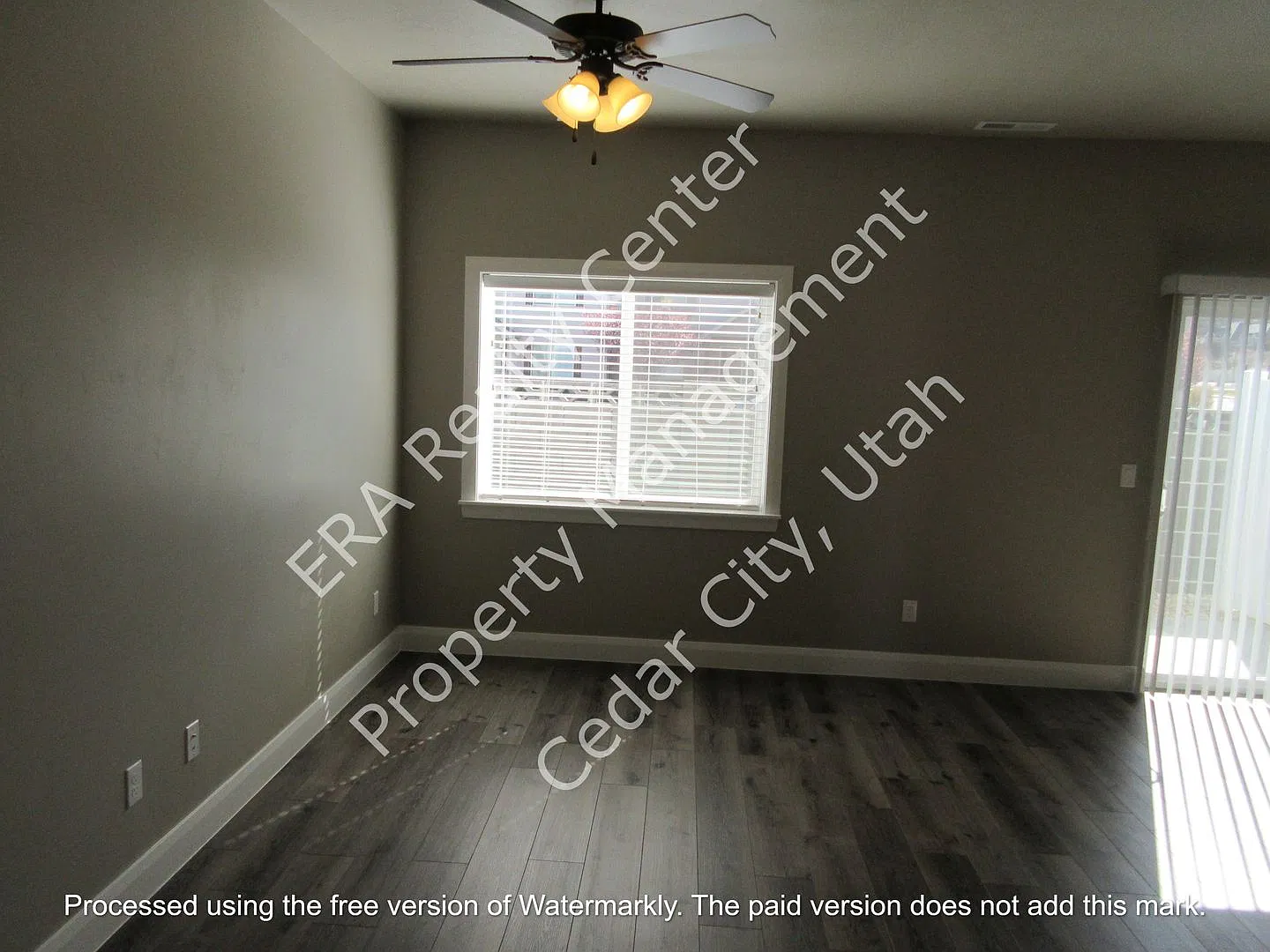 **Move-In Discount Newer Town home living in the heart of Cedar City! — Photo 4