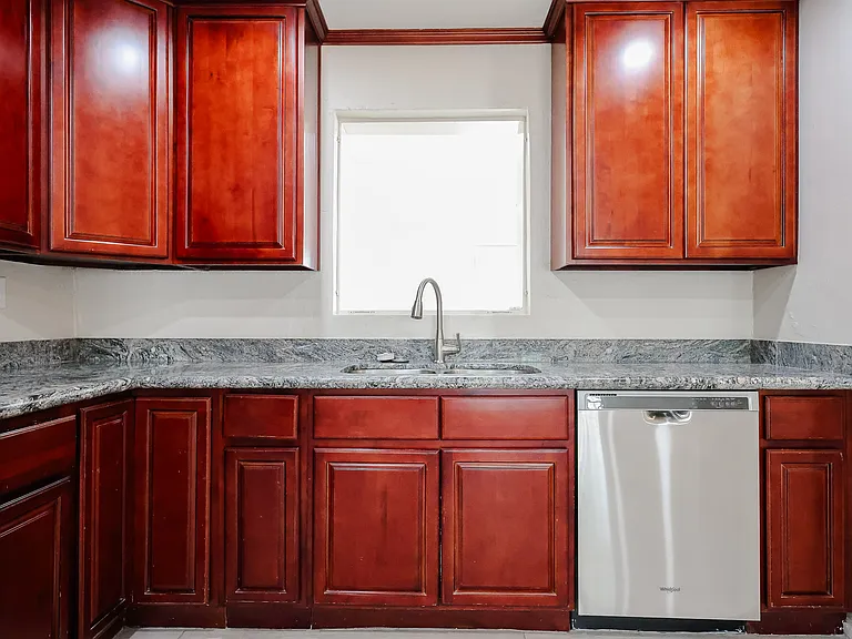 1053 E Weldon Ave — Photo 32