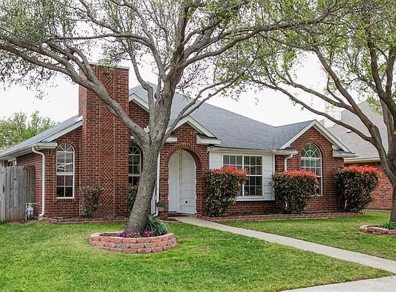 3rd image of 633 Teakwood Dr