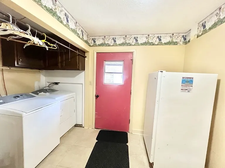 259 Georgia Ave — Photo 24