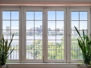 274 Beacon St #8 R, Boston, MA 02116