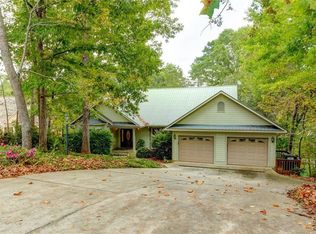 1114 Oconee Bell Ct, Seneca, SC 29672