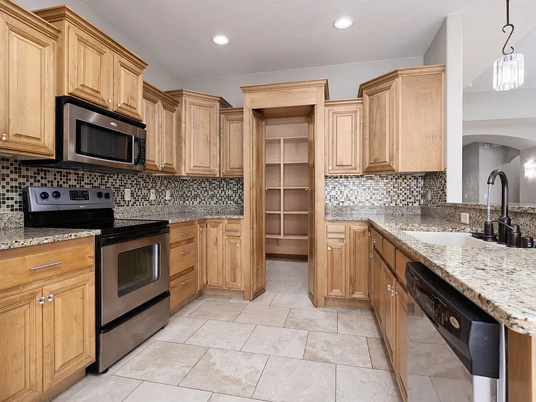 46 Whispering Wind Way — Photo 15