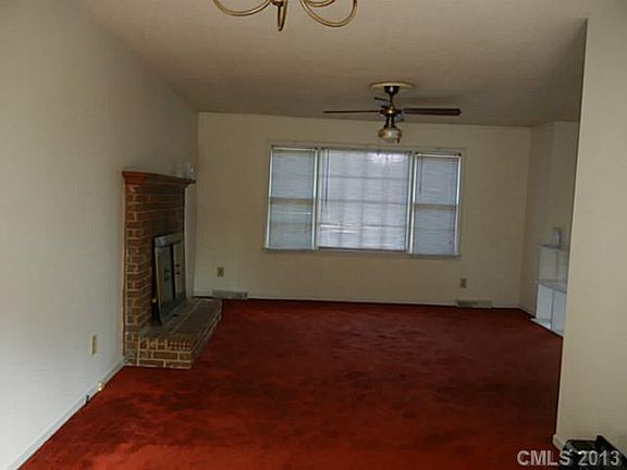 5th image of 120 Peninsula Dr