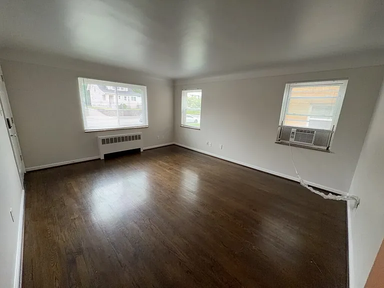 3089 Glenmore Ave #1 — Photo 3