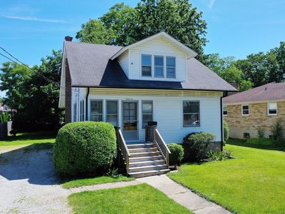36 Park Ave, Lake Zurich, IL, 60047