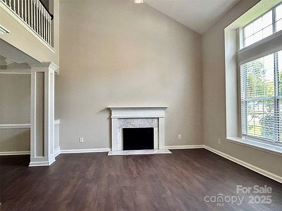 5th image of 14211 Harlequin Dr