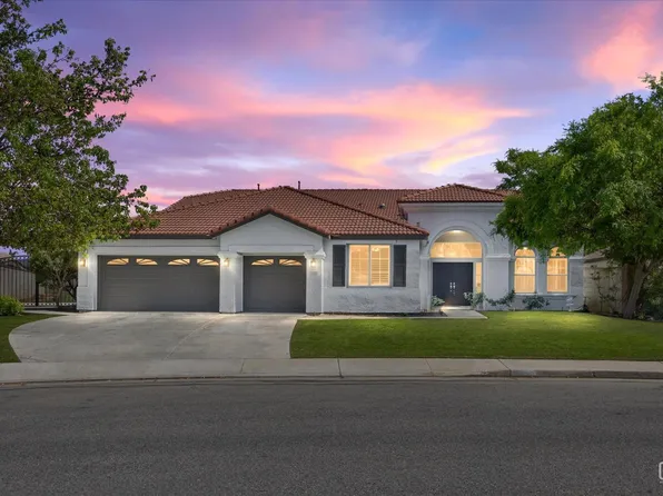 12105 Arbor Park Pl, Bakersfield, CA 93311