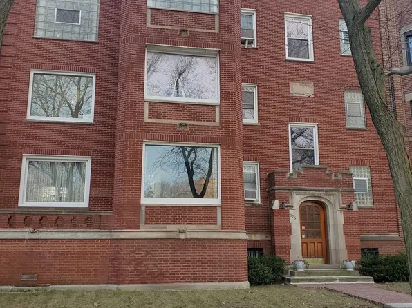 825 E Drexel Sq, Chicago, IL 60615