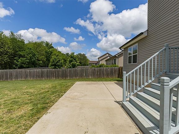 4th image of 1529 Saint Charles Dr