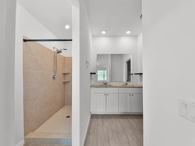 606 Bean Bnd — Photo 18