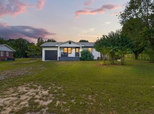 209 Chic Ennis Rd, Coats, NC 27521