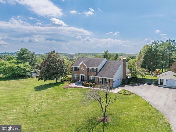 2nd image of 9204 Huntmaster Rd